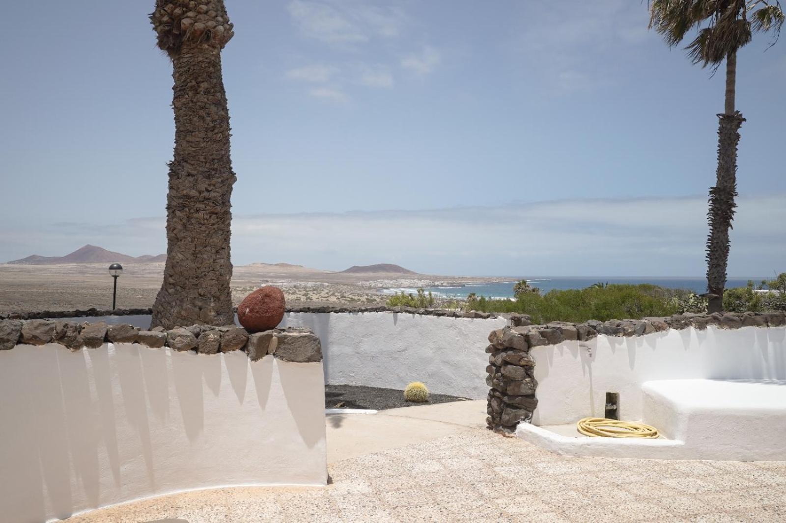 Bungalow Con Vistas Al Mar 法马拉 外观 照片