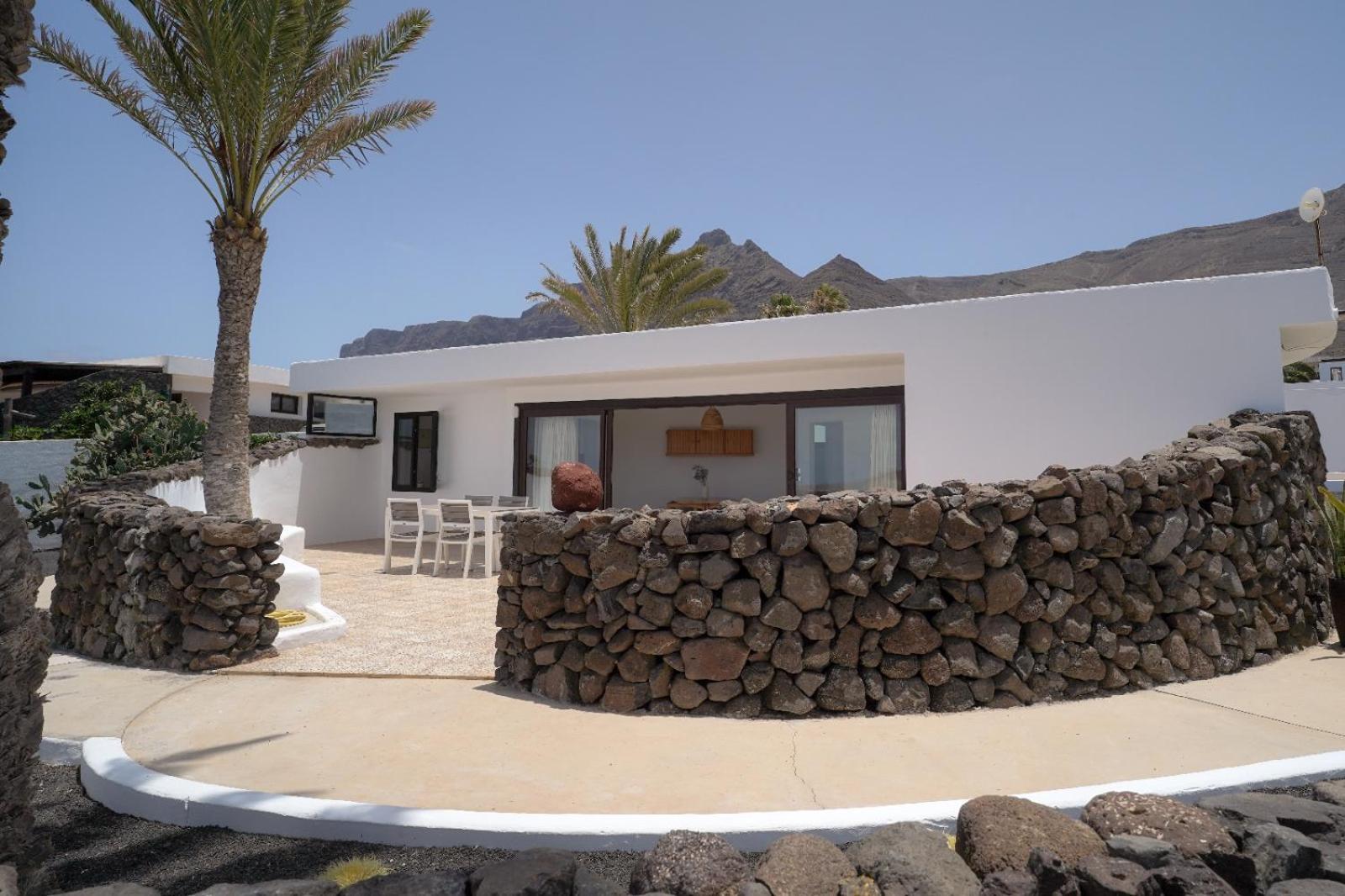 Bungalow Con Vistas Al Mar 法马拉 外观 照片